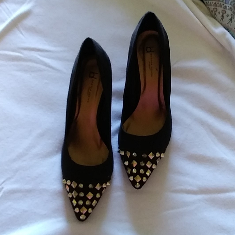 Boston Design Studio Pumps